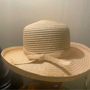 Cappelli StraWorld tan straw hat
